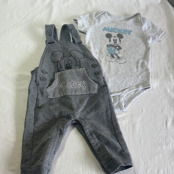 Disney Baby - Gray Overalls Outfit with Mickey Mouse - Picture 1 of 6